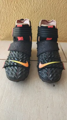 Chuteira Futebol Americano - Nike Force Savage Elite 2