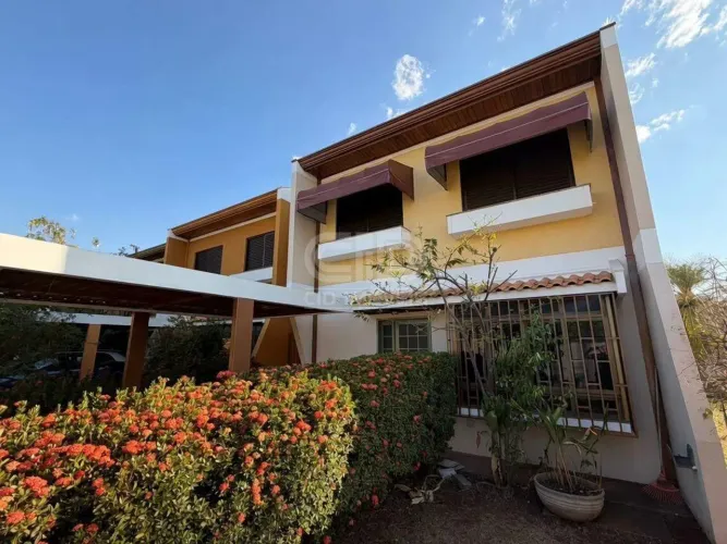 Sobrado à venda no Residencial Califórnia