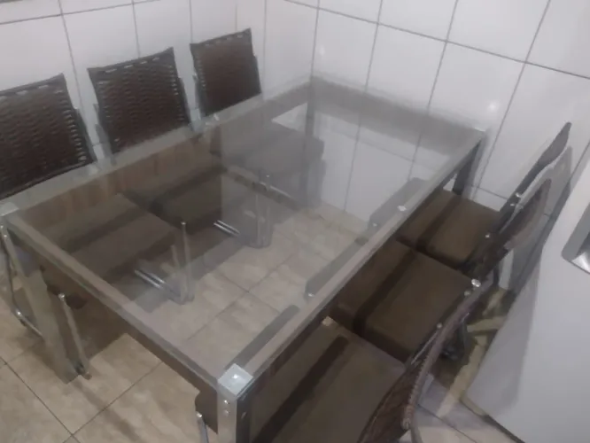 MESA DE ÓTIMA QUALIDADE!
