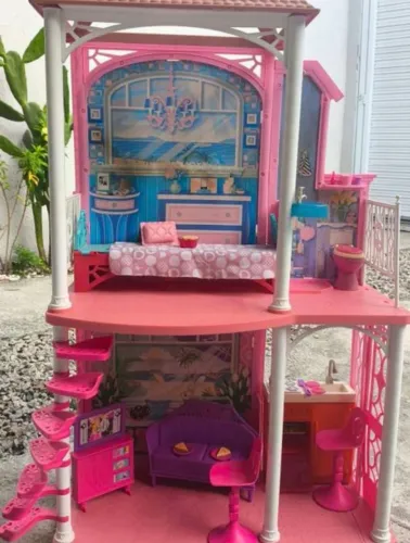 Casa da Barbie Mattel 2011 (Barbie® 2-Story Beach House)