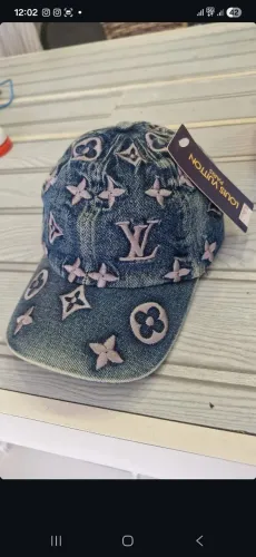 Bonés vesace Louis Vuitton gucci e yankess