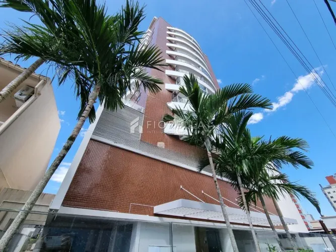 Apartamento à venda com 02 dormitórios, sendo 01 suíte, em Campinas, São José/SC.