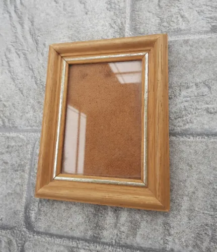 Moldura para quadro antigo 17cm x 14cm