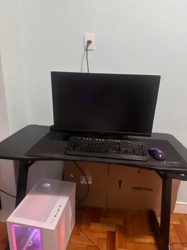 Mesa Kabum dg500/ excelente estado