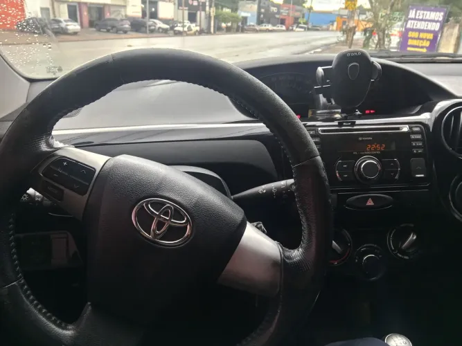 Toyota Etios Cross 1.5 Flex 16V 5P Mec. 2014