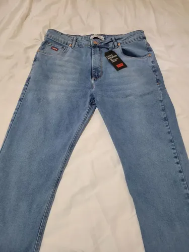 Calça Jeans Levis novo 46