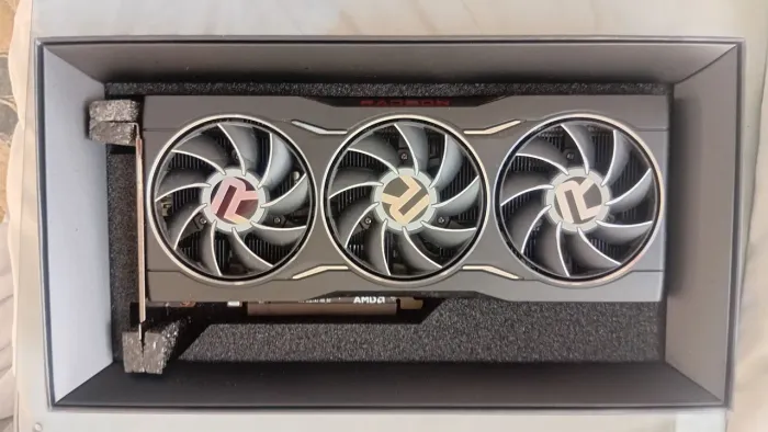 Placa de vídeo AMD 6750xt