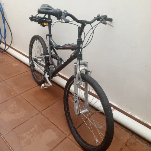 Bike Caloi aro 26 / 21 marchas