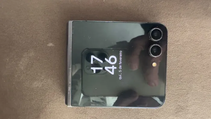 Samsung galaxy z flip 512gb 8Gb ram
