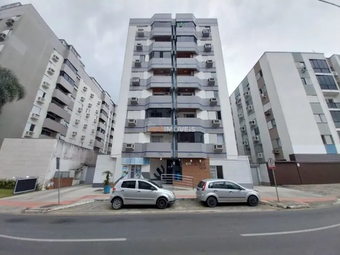Apartamento para Locação no Centro de Criciúma semi mobiliado 3 dormitórios