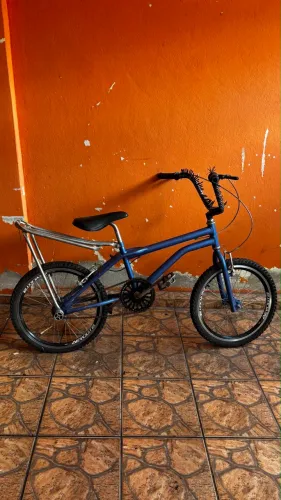 Vendo bicicleta semi usada