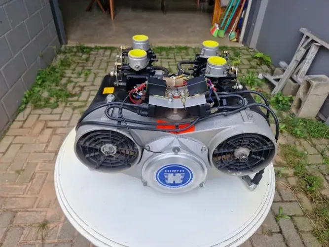 motor aeronautico hirth F30A