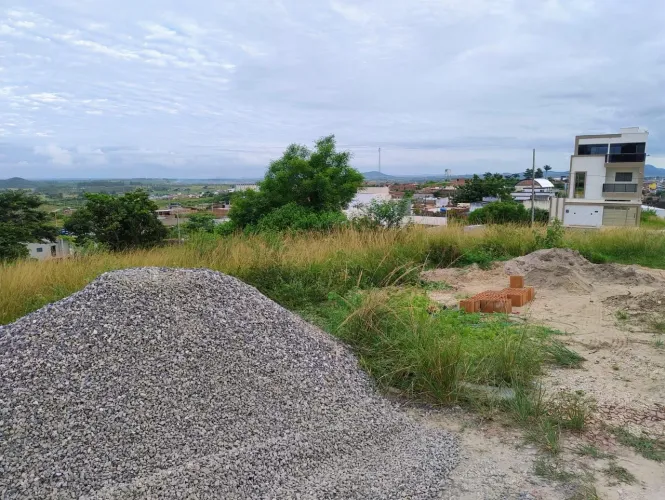 Terreno Montadas oliveiras II