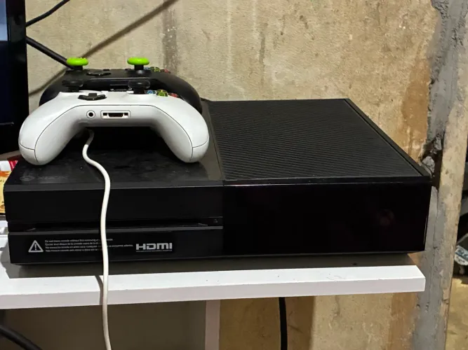 Vendo Xbox One fat