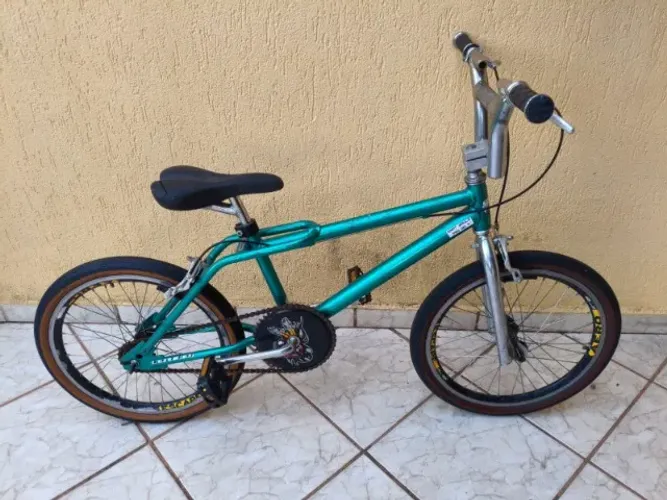 Oportunidade, Torro Caloi Cross PróFree Top, boa para manobras, Bike da década de 90 relíq