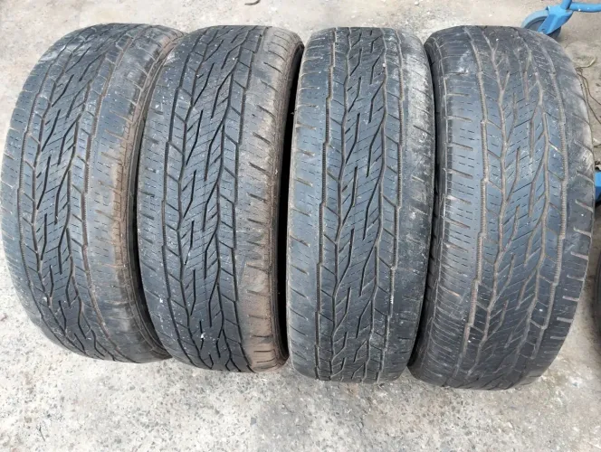 Pneus 215/60/17