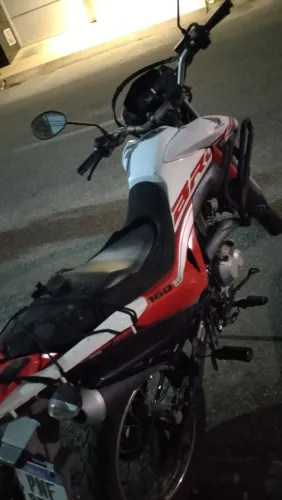 Moto com 4 parcelas de 658 para pagar