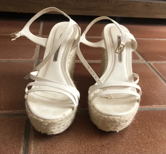 Sapato Plataforma (sapatinho de luxo)