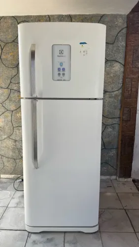 Geladeira Electrolux Frostfree seminova