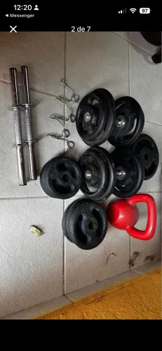 Kit de barra e anilha musculação
