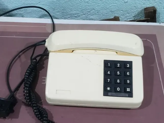 Telefone Antigo de mesa Splice (teclas)