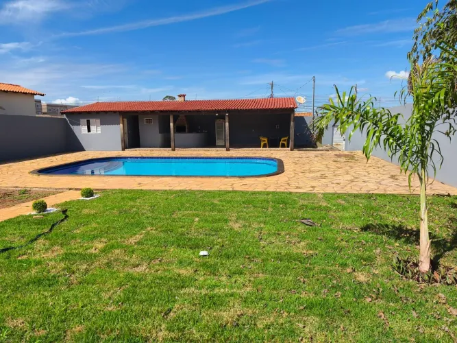 ESPAÇO/CASA COM PISCINA PARA CARNAVAL