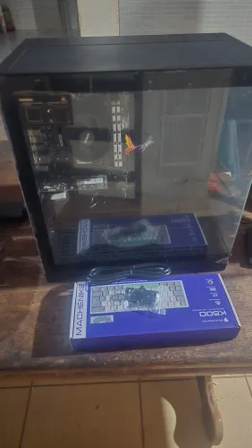 CPU com ryzen 5 5500, 16 gb de ram, ssd nvmev 256, fonte 500w