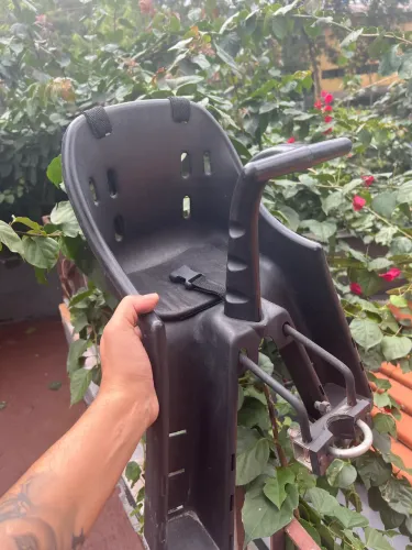 Cadeirinha de bicicleta traseira