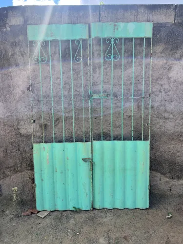 Portão de Ferro 2 Folhas 2,05 x 1,30 m | Reforçado | Ótimo Estado