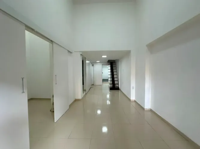 Ponto Comercial para Locação Av. José Malcher - 130m²