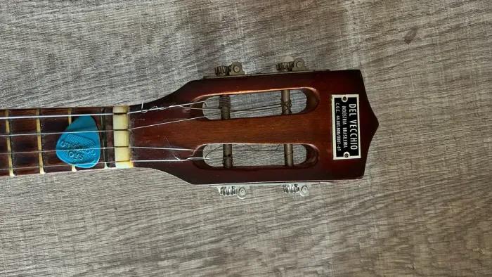 Vendo Cavaquinho Del Vecchio Ref 4.000