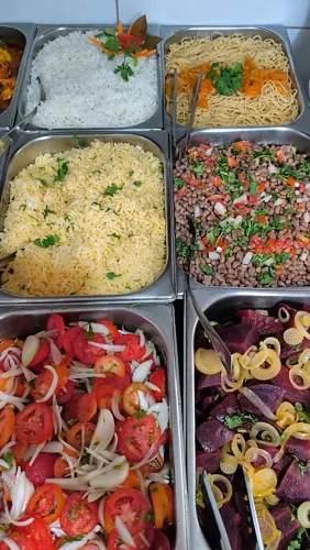 VAGA PARA BALCONISTA EM RESTAURANTE