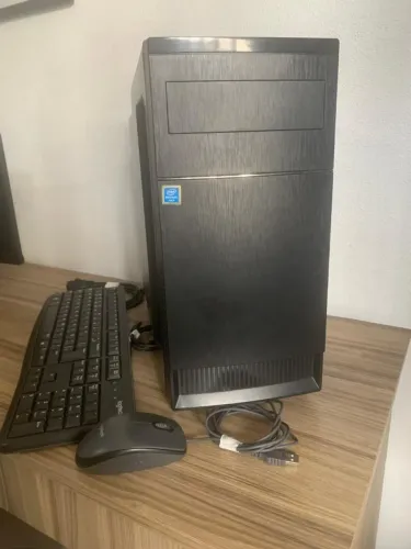CPU Intel Pentium Gold G5400 8GB SSD 256GB + Kit Logitech