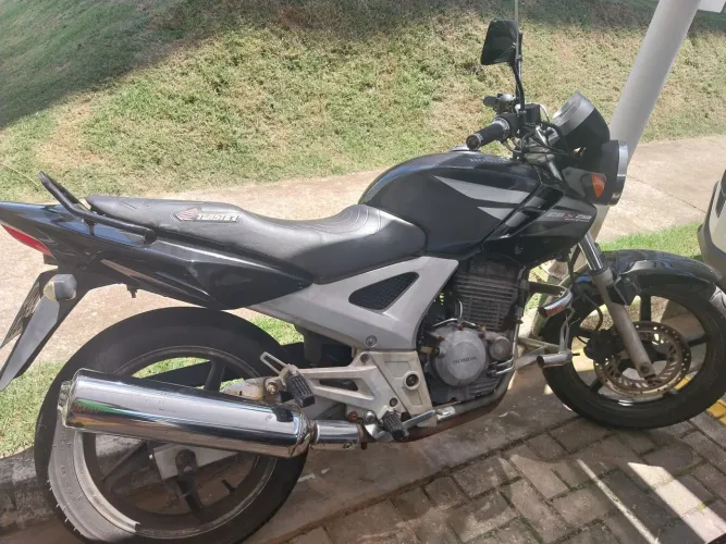 Moto cbx250 twister 2008