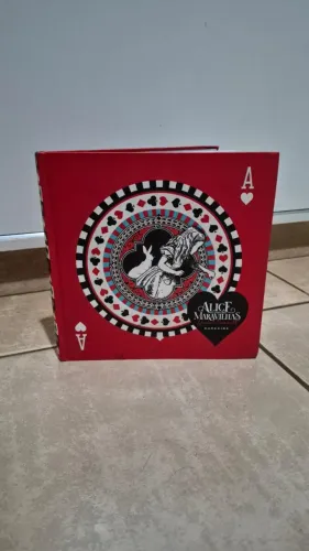Alice no País das Maravilhas (Edição Selo Caveirinha) - Darkside