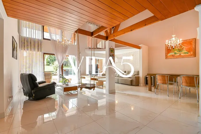 Casa Comercial em Bigorrilho - Curitiba