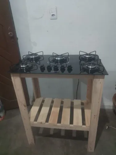 Móveis em paletes