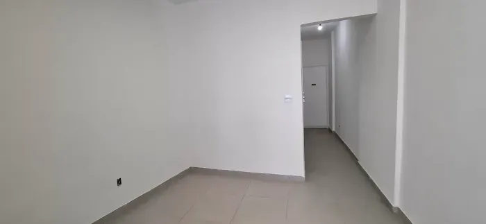 Quarto e Sala em Copacabana