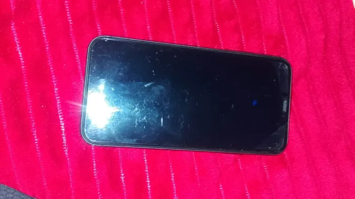 Vendo iPhone 11 tudo funcionando perfeitamente em perfeito condições