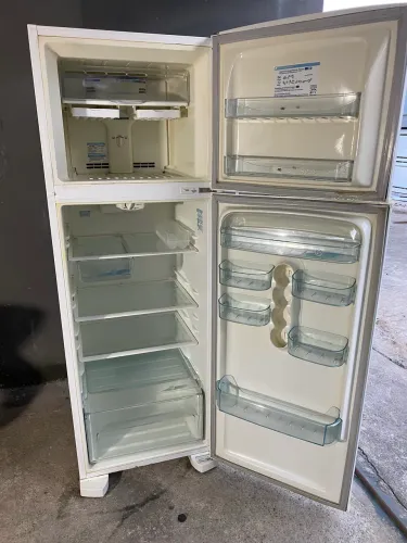 Geladeira Electrolux Frost Free - Funcionando 100%
