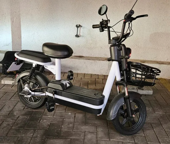Scooter elétrica 35km/h novíssima