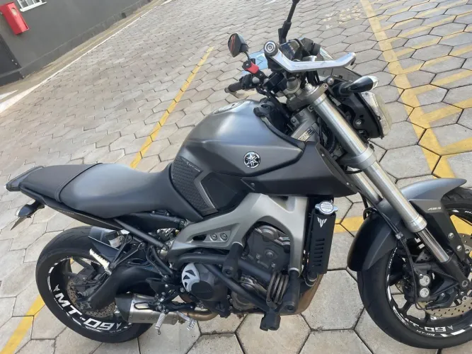 Mt com acessórios