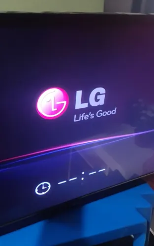 TV LG 42 ( Não é Smart)