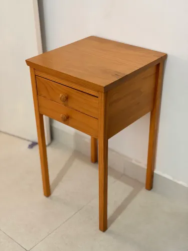 Mesa de cabeceira Tok&Stok