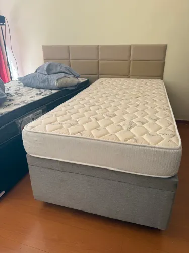 Cama com baú + plumatex