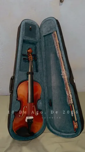 Violino 4/4 novo completo nunca usado!!!