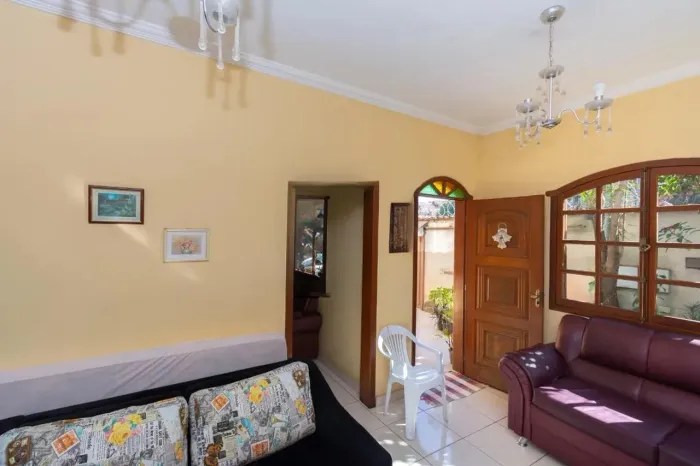 Casa à Venda - Eldorado, 5 Quartos, 270 m2