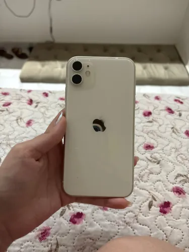 Iphone 11 branco de 64gb
