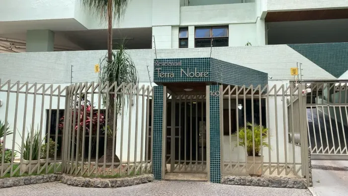 Imóvel para aluguel possui 302 metros quadrados com 4 quartos em Nova Suiça - Goiânia - GO