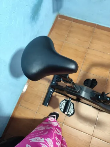 Bicicleta nova,só tirei da caixa e montei mas desisti,surgiu outras prioridades 
